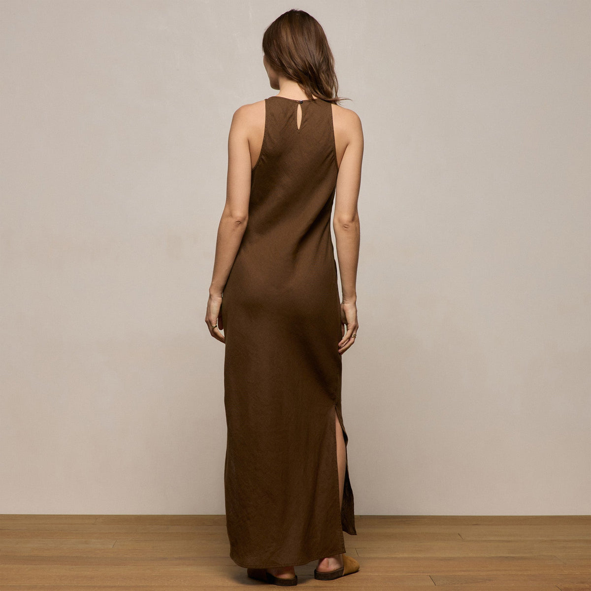 Linen Halter Maxi Dress in Cocoa | James Perse Los Angeles