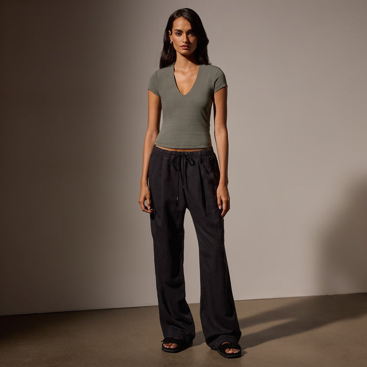 Double Front Short Sleeve Deep V Tee in Palm | James Perse Los Angeles