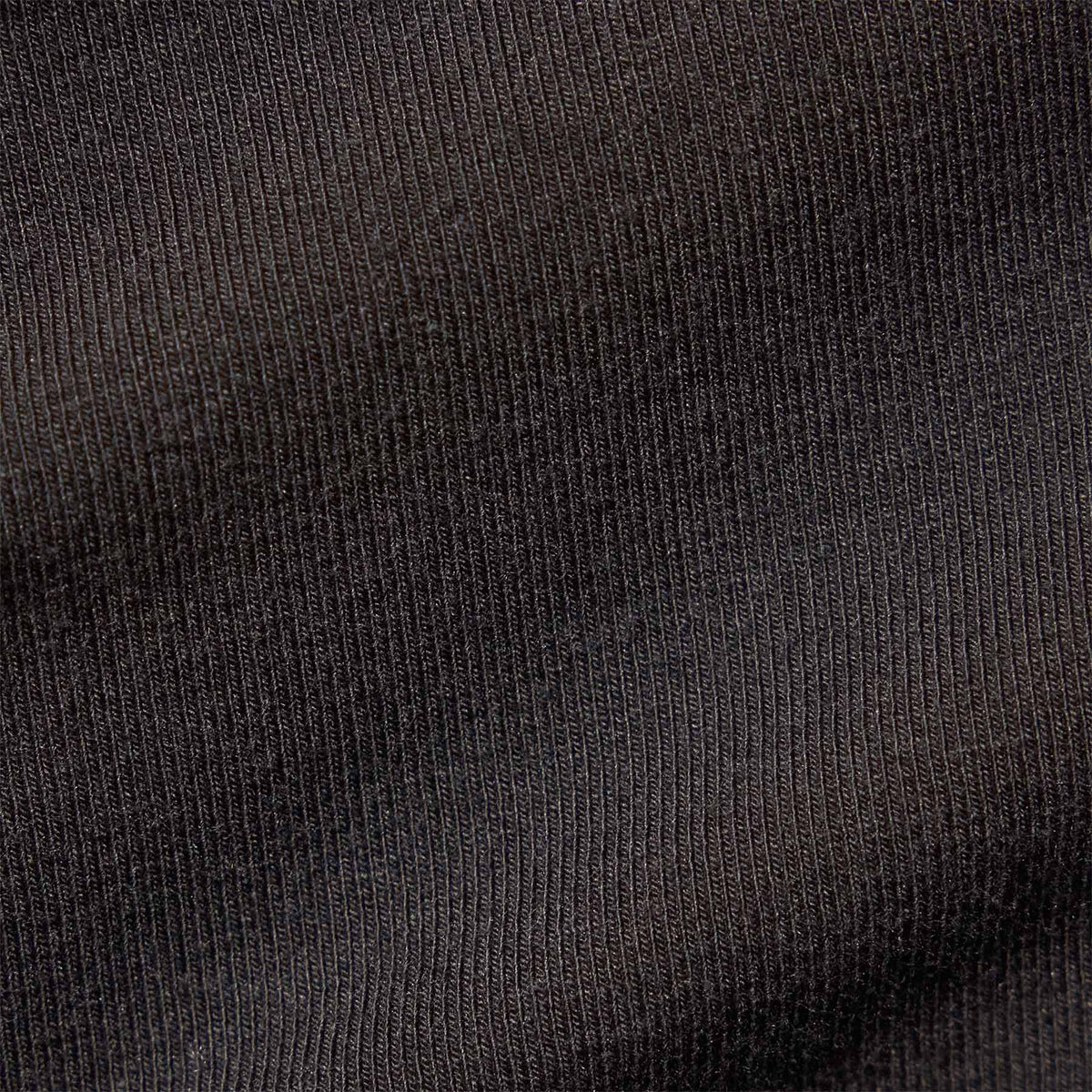 Stretch Lotus Deep V Tee in Carbon | James Perse Los Angeles