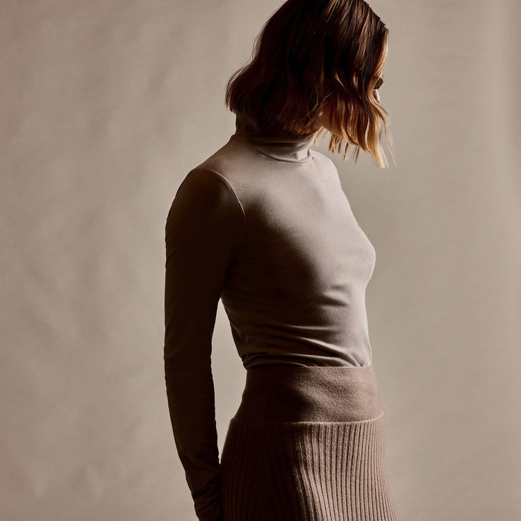 Stretch Lotus Turtleneck in Nude | James Perse Los Angeles