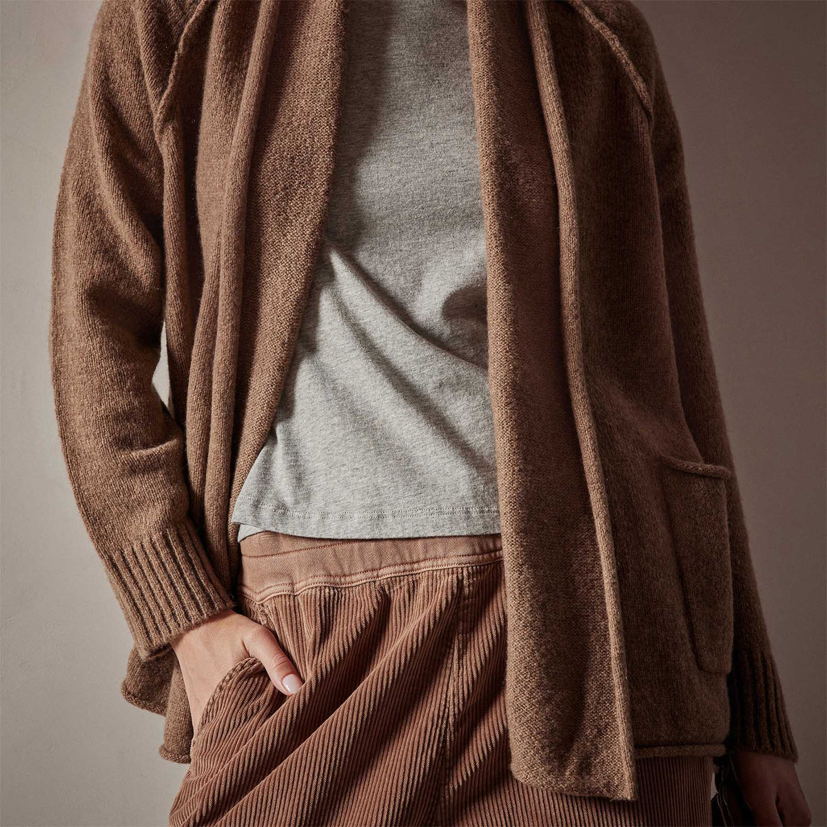 Cashmere Shawl Collar Relaxed Cardigan in Chestnut | James Perse Los Angeles