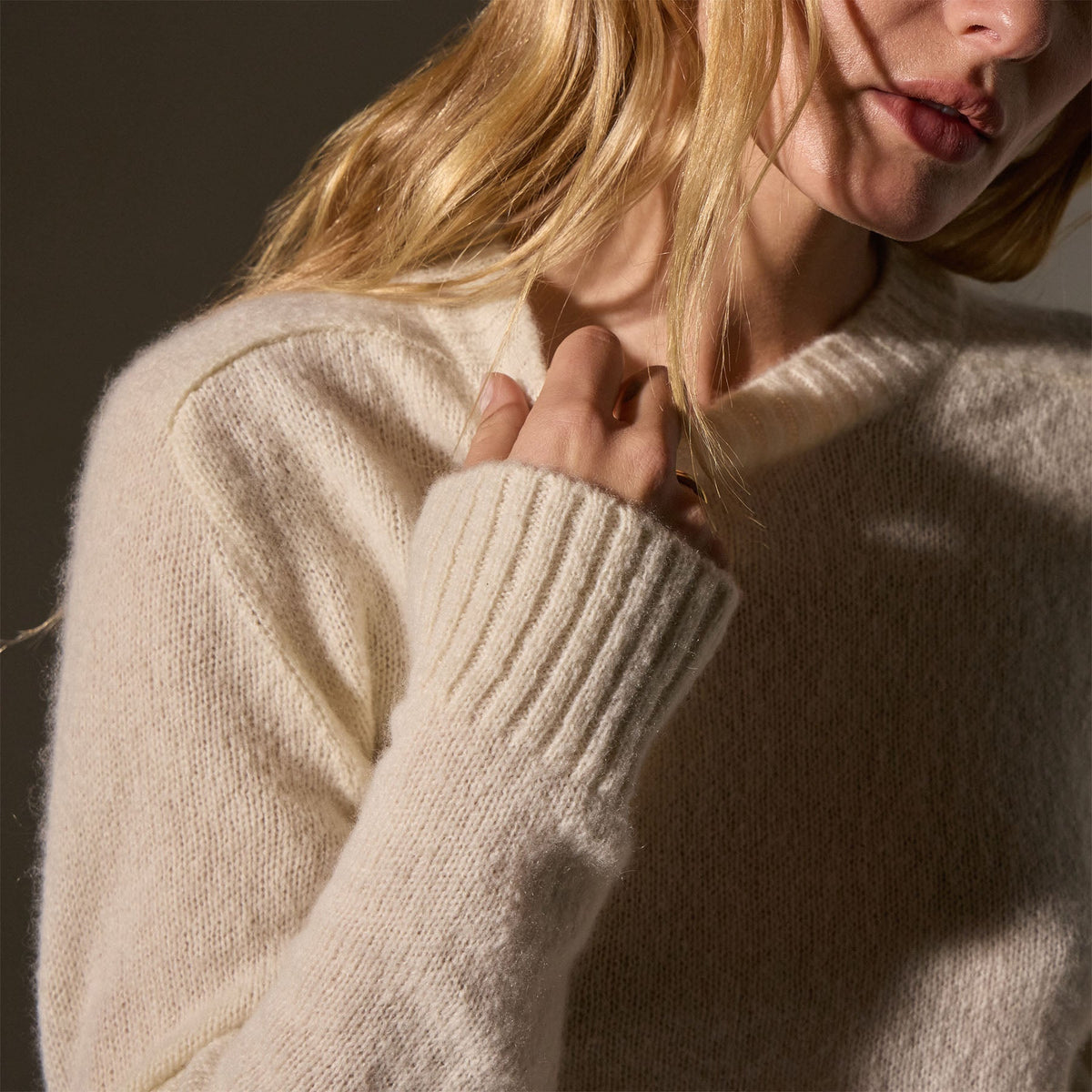 Cashmere Saddle Shoulder Crew Neck in Ivory | James Perse Los Angeles