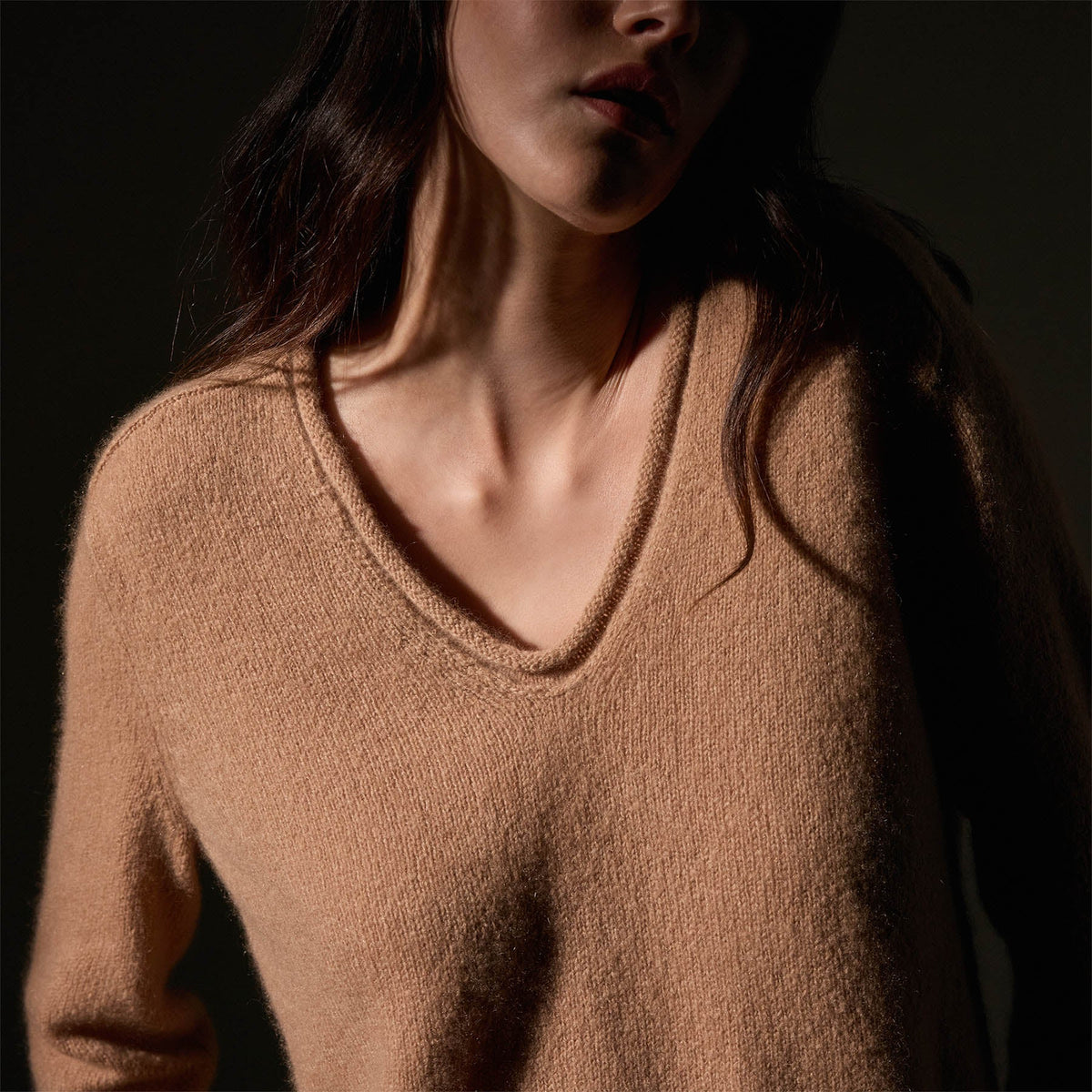 Cashmere Soft V Sweater  in Camel | James Perse Los Angeles