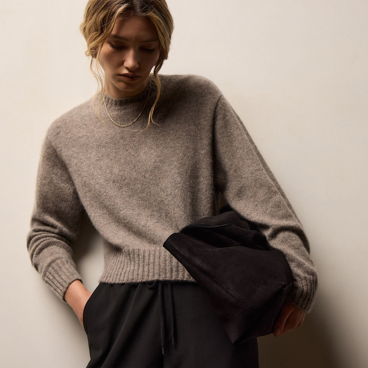 Women's Lightweight Textured Cashmere Crew Gift Set In True Black/Beige Melange | James Perse Los Angeles