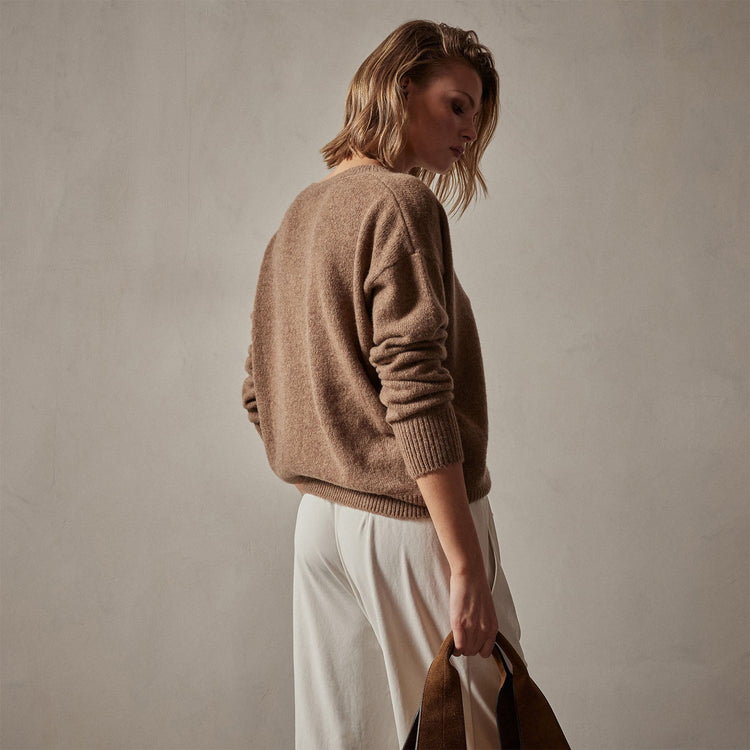 Lightweight Cashmere V Neck Sweater in Chestnut | James Perse Los Angeles