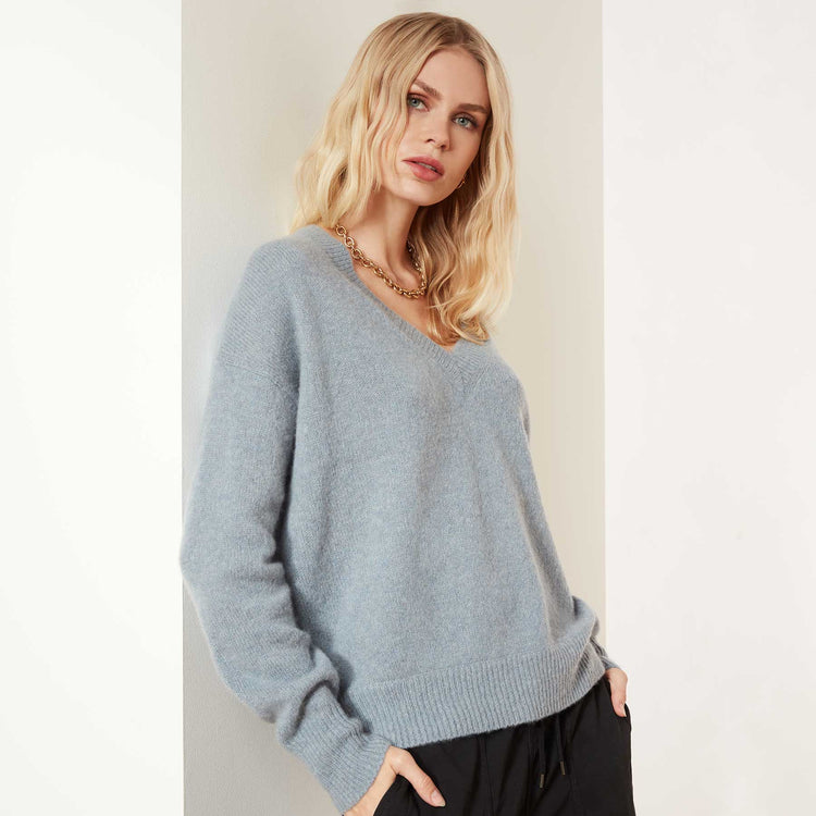 Lightweight Cashmere V Neck Sweater - Dusty Sky | James Perse Los Angeles