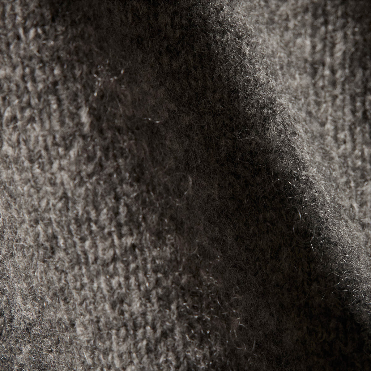 Lightweight Cashmere V Neck Sweater in Thunder | James Perse Los Angeles