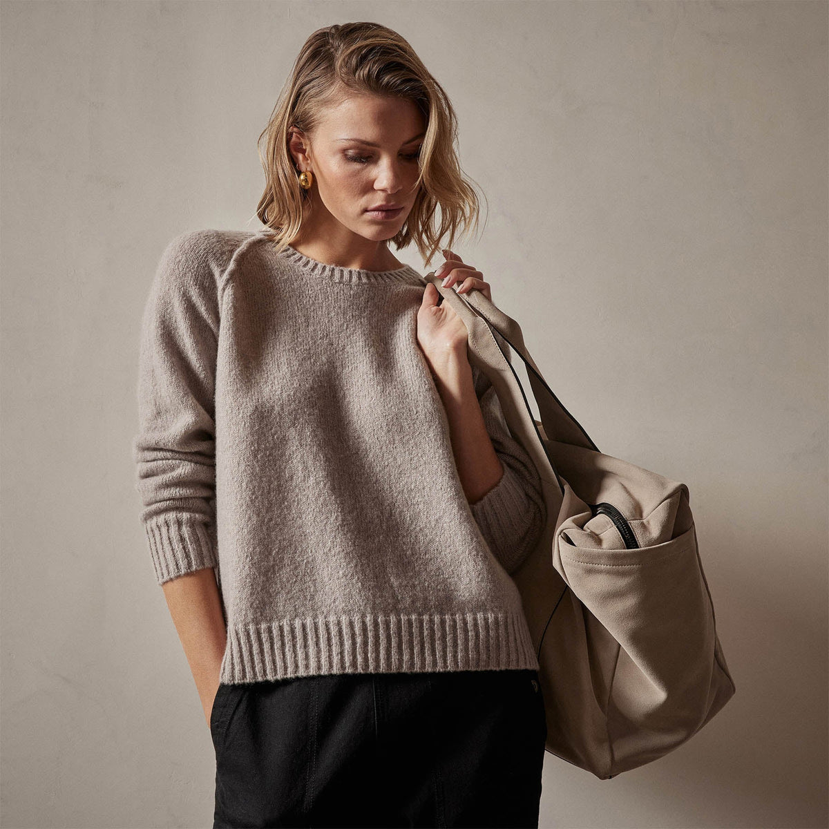 Cashmere Crew Sweater in Silver Wheat | James Perse Los Angeles