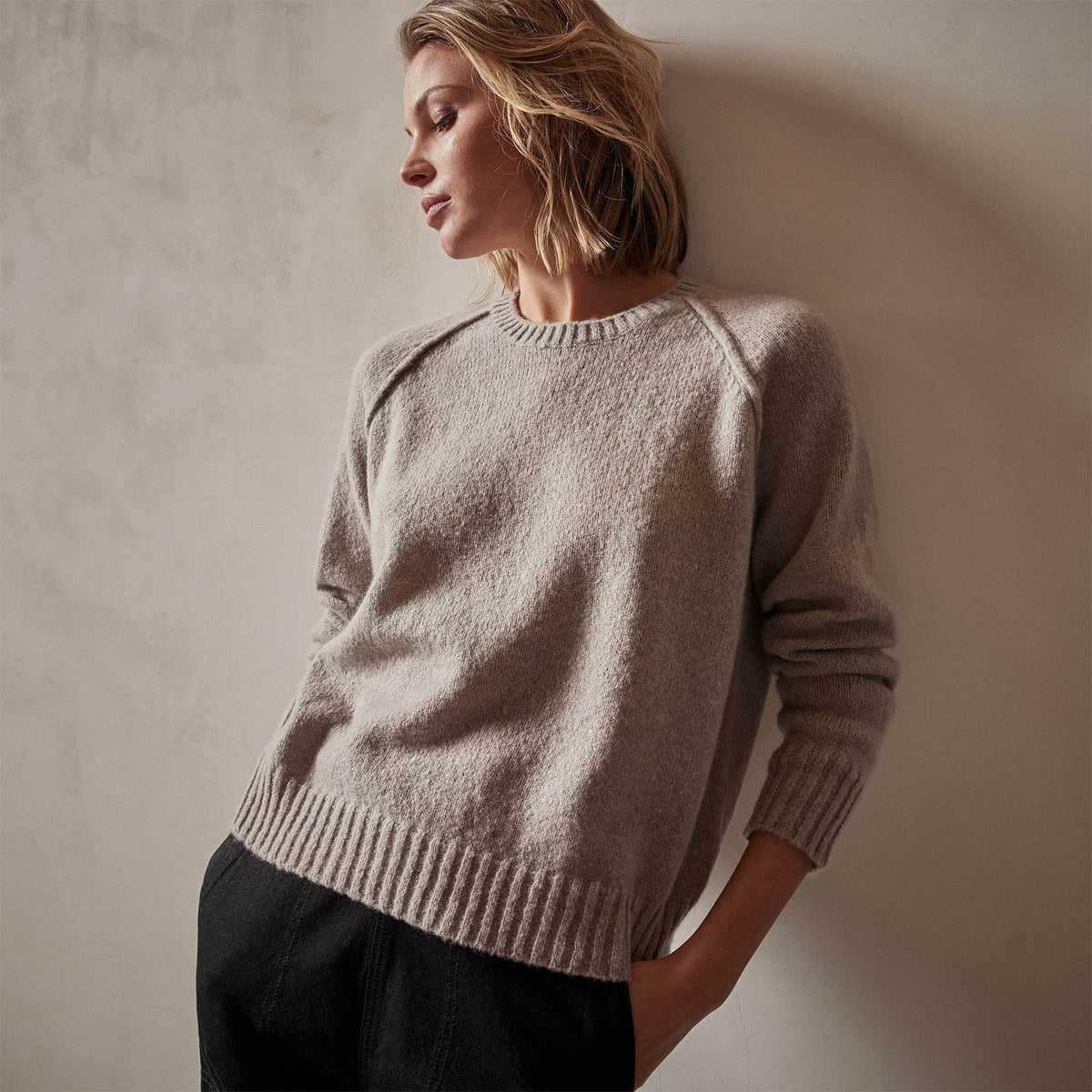 Cashmere Crew Sweater in Silver Wheat | James Perse Los Angeles