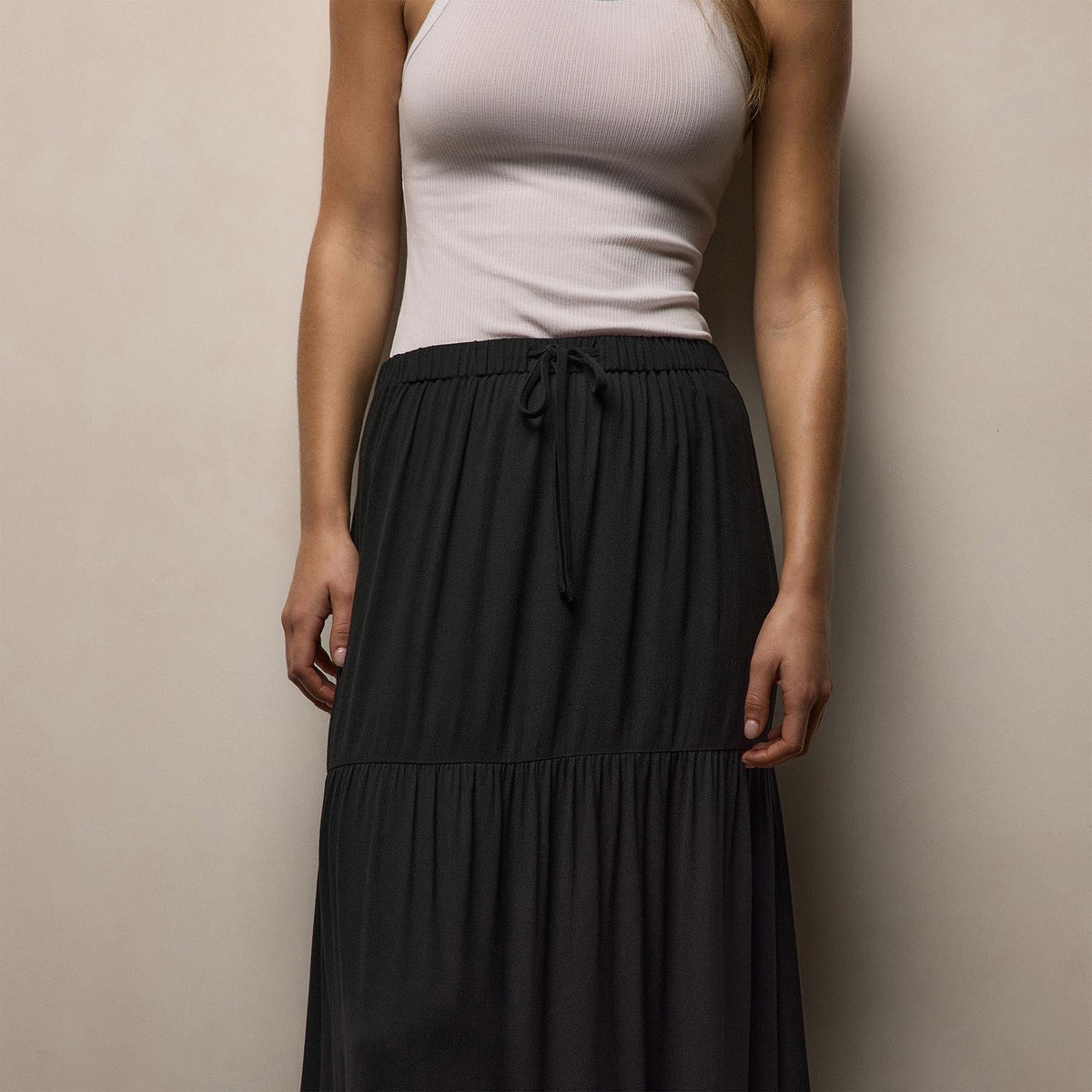 Luxe Viscose Wool Layer Skirt in Black | James Perse Los Angeles