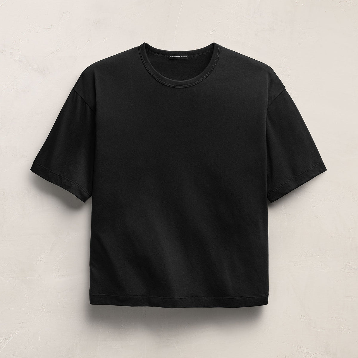 Lightweight Luxe Jersey Tee in Black | James Perse Los Angeles