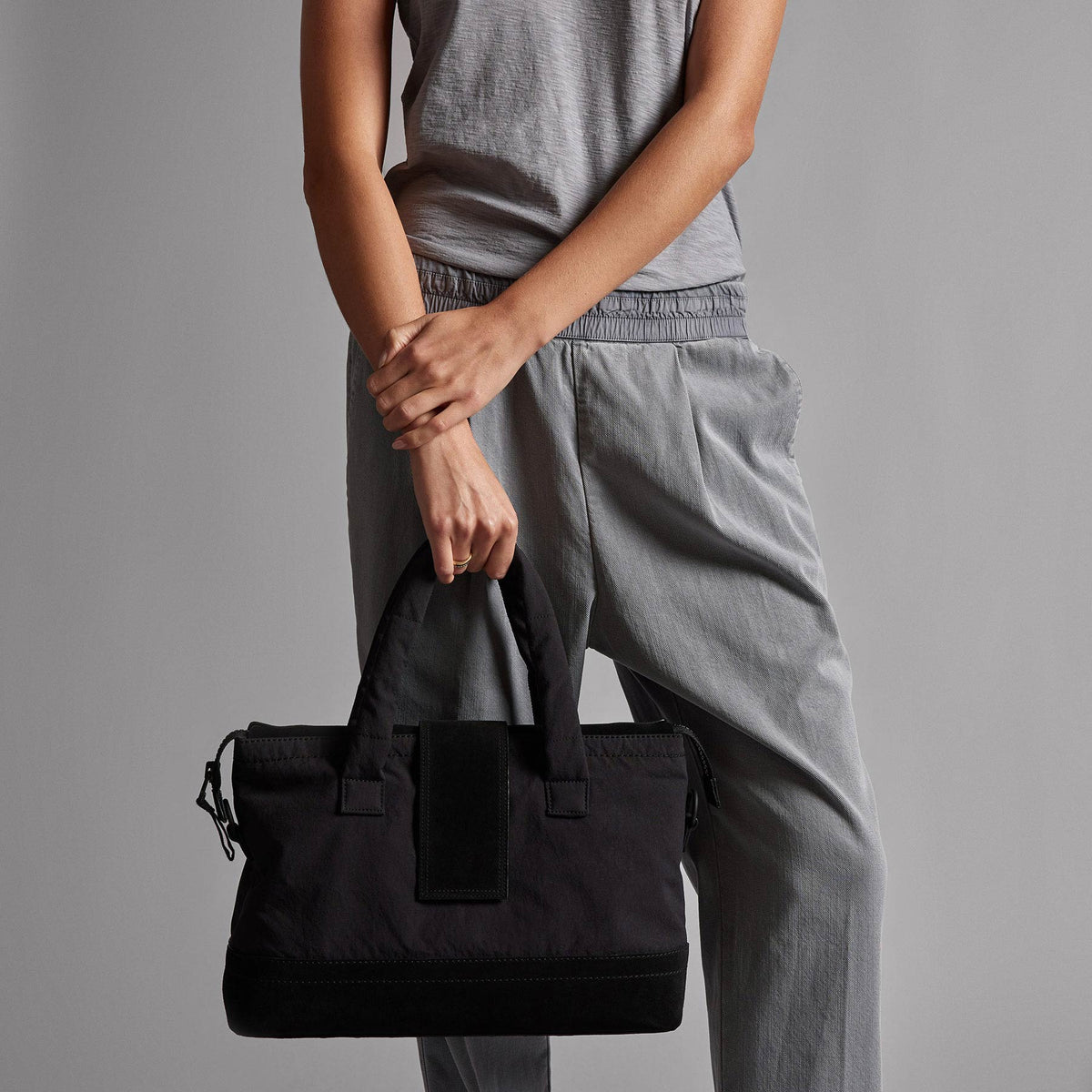 Single Pleat Relaxed Pant in Breeze Pigment | James Perse Los Angeles