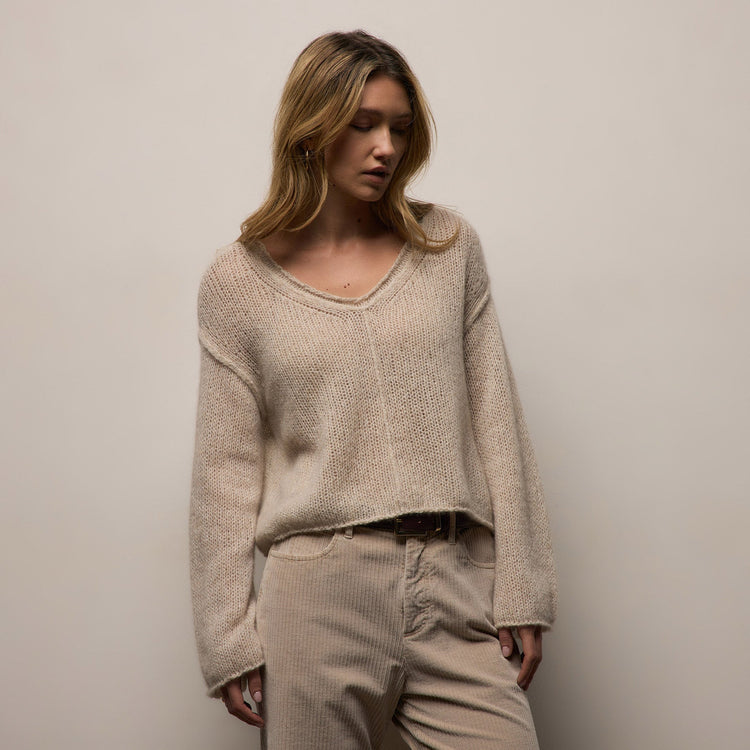Cshmere Silk Marl Crpd V Neck in Alabaster Mix | James Perse Los Angeles