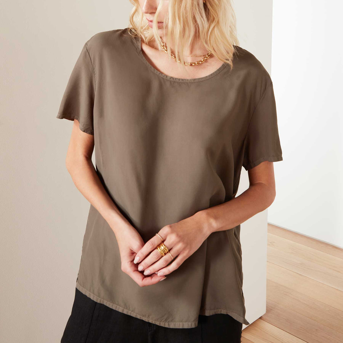 Matte Cupro Tee In Platoon | James Perse Los Angeles
