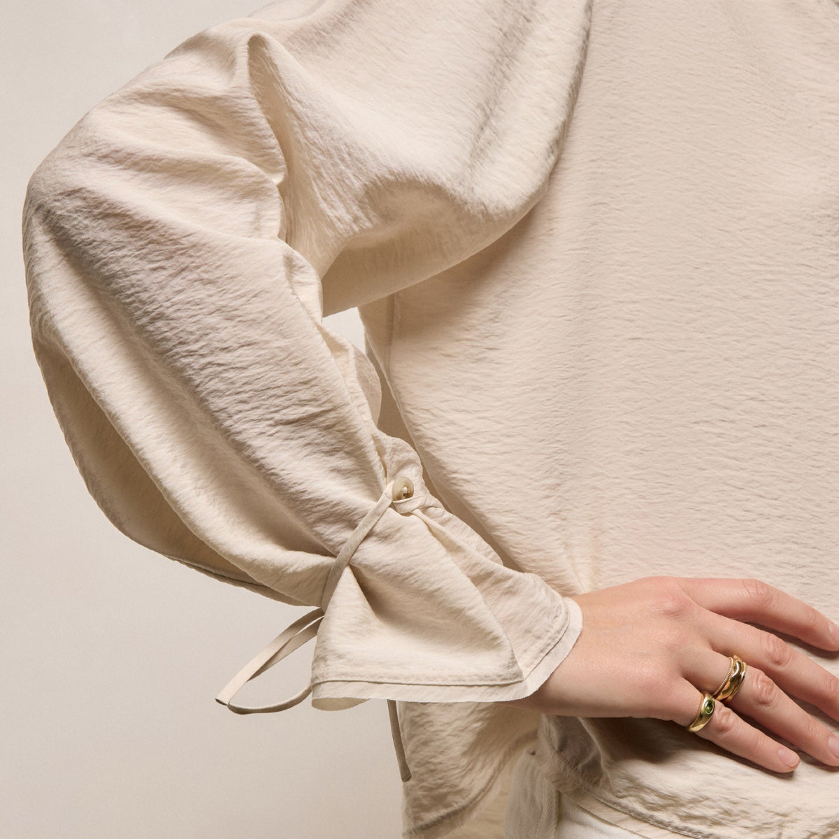 Silk Blend Tie Up Blouse in Parchment | James Perse Los Angeles