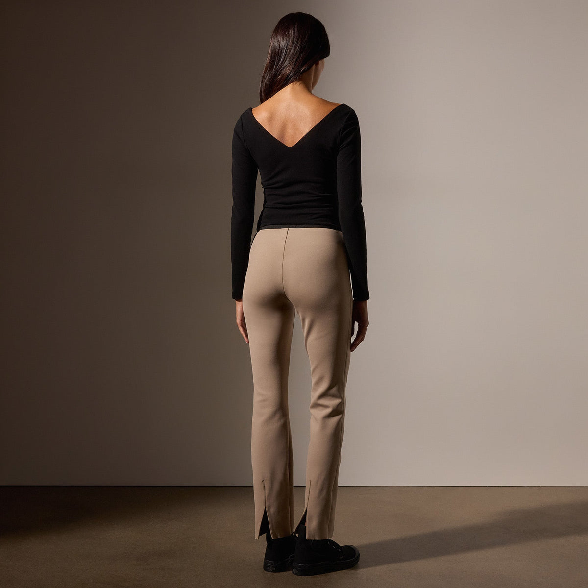 Scuba Legging in Coyote | James Perse Los Angeles