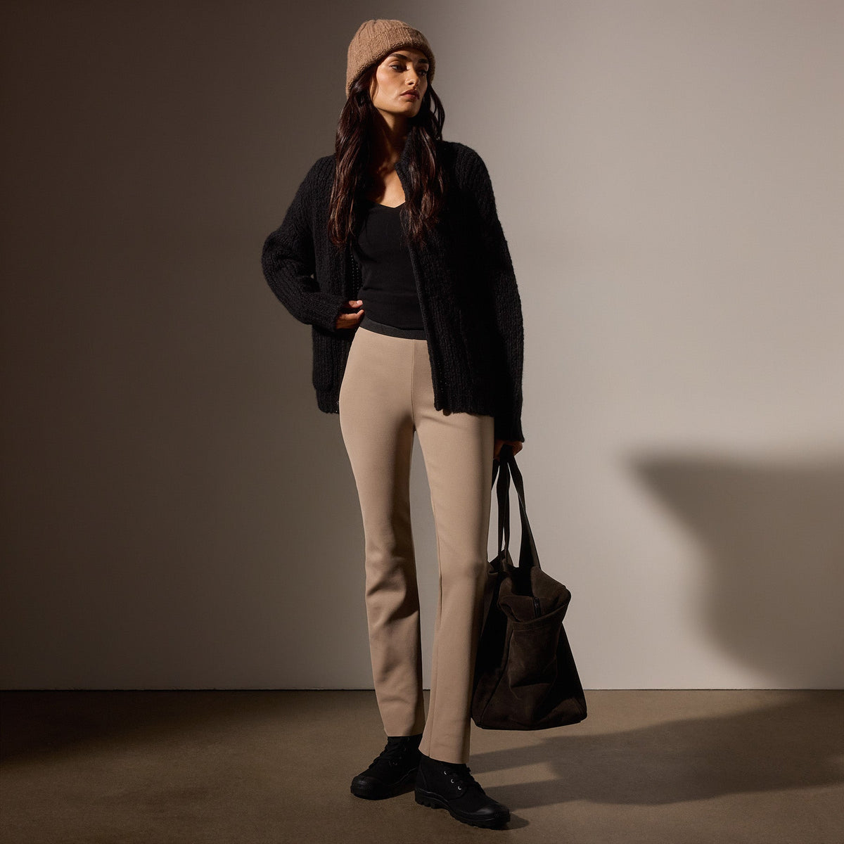 Scuba Legging in Coyote | James Perse Los Angeles