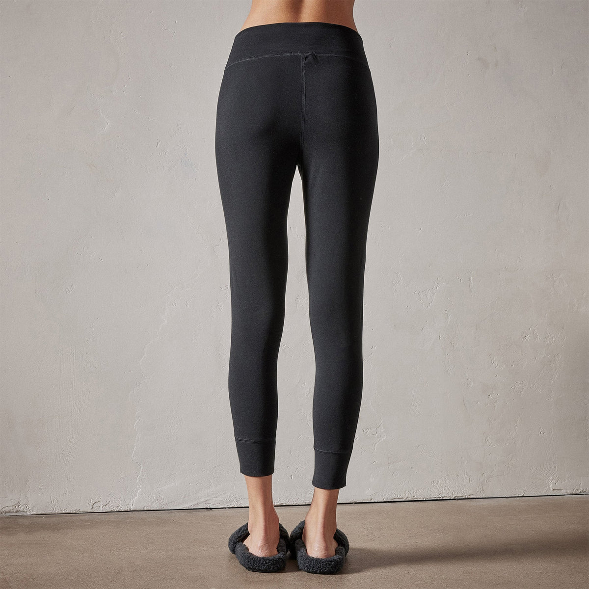 Lounge Legging in Black | James Perse Los Angeles