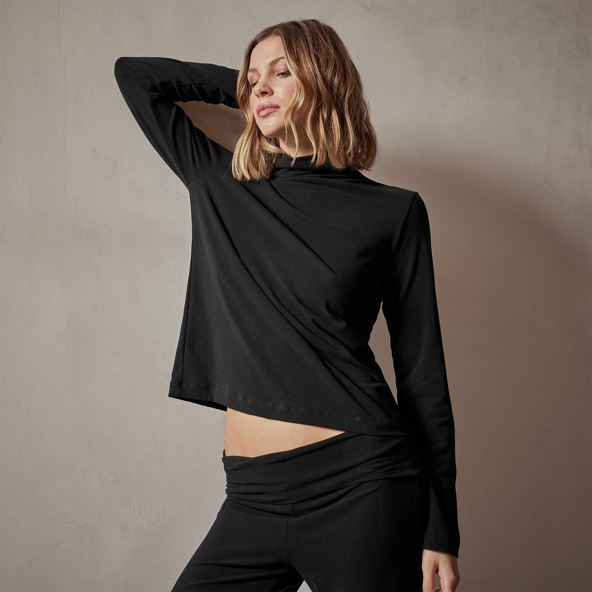 Sueded Stretch Turtleneck in Black | James Perse Los Angeles