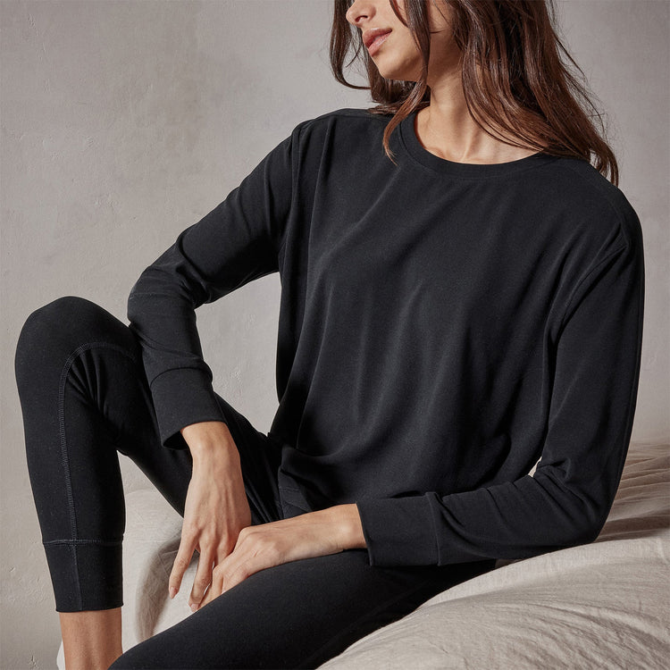 Drop Shoulder Lounge Sweatshirt in Black | James Perse Los Angeles