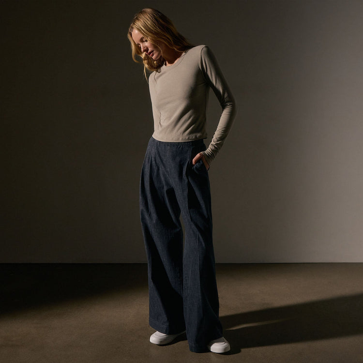 Long Sleeve Cropped Tee  in Overcast | James Perse Los Angeles