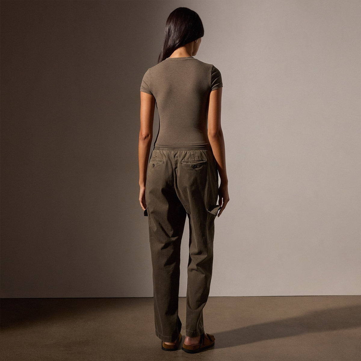 Short Sleeve Cropped Tee in Army Green | James Perse Los Angeles