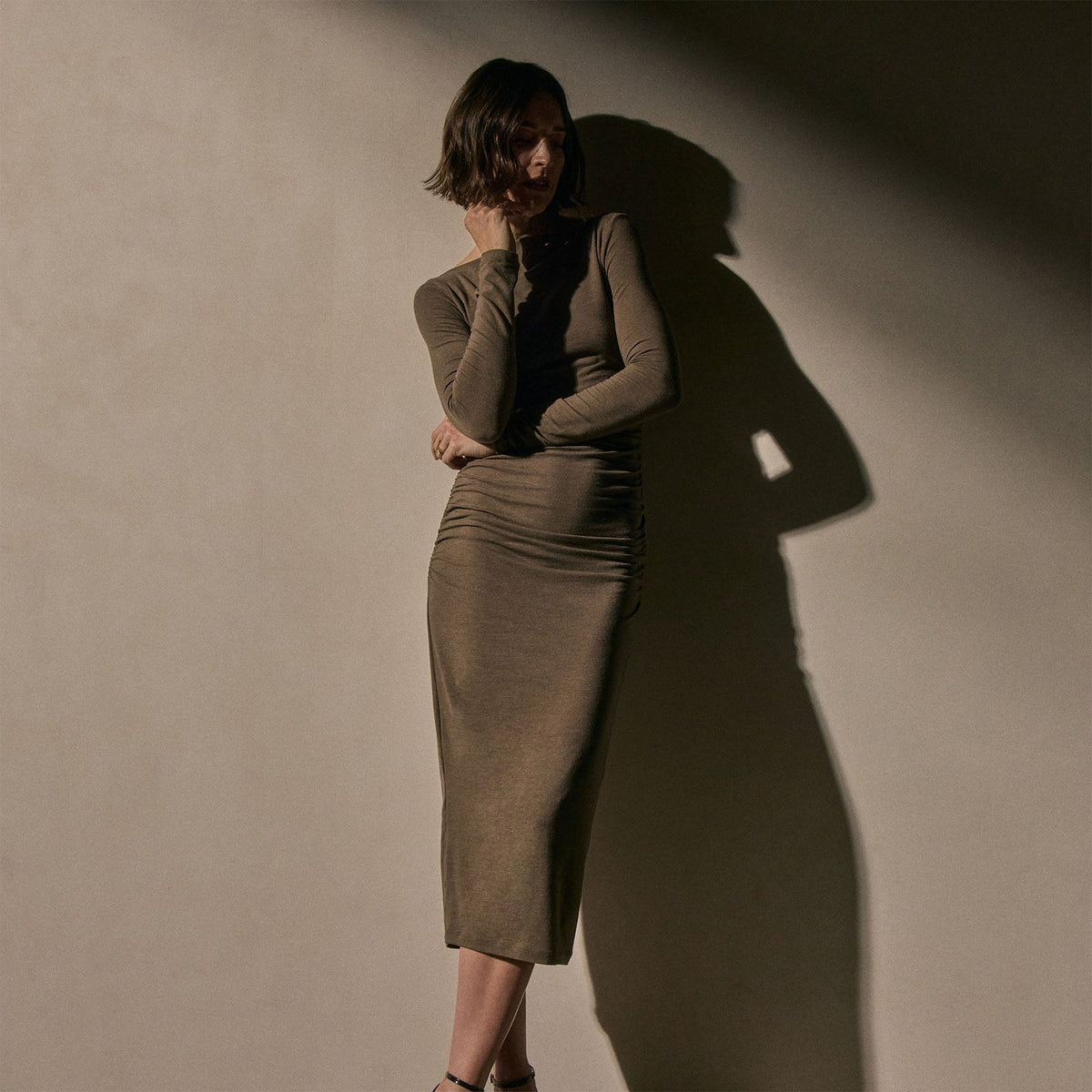 Ruched Long Sleeve Dress in Caribou | James Perse Los Angeles