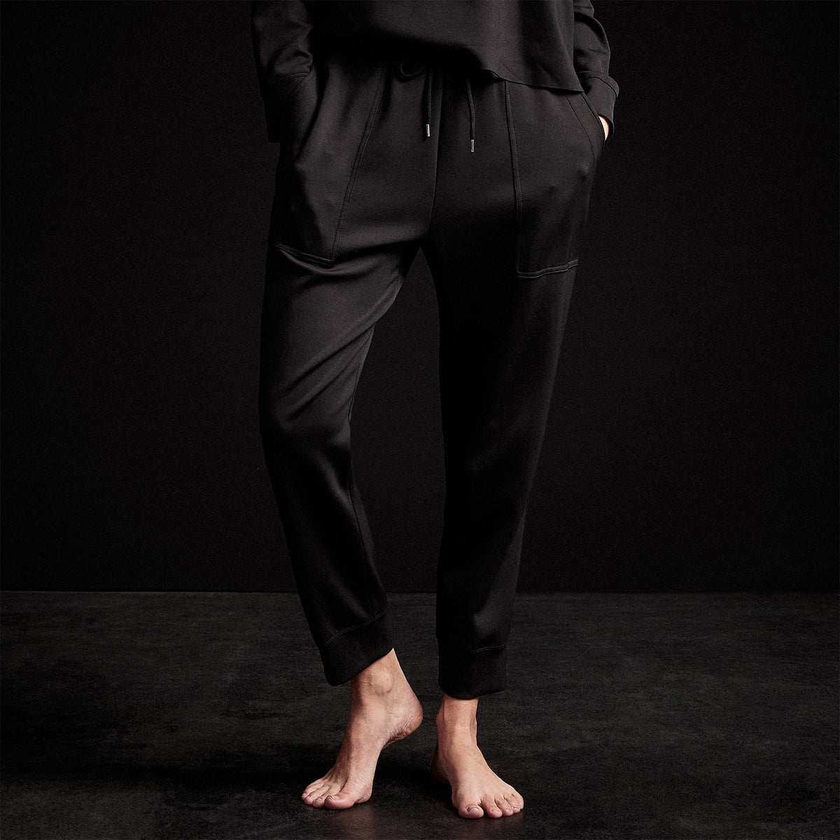 Double Knit Sweatpant in Black | James Perse Los Angeles