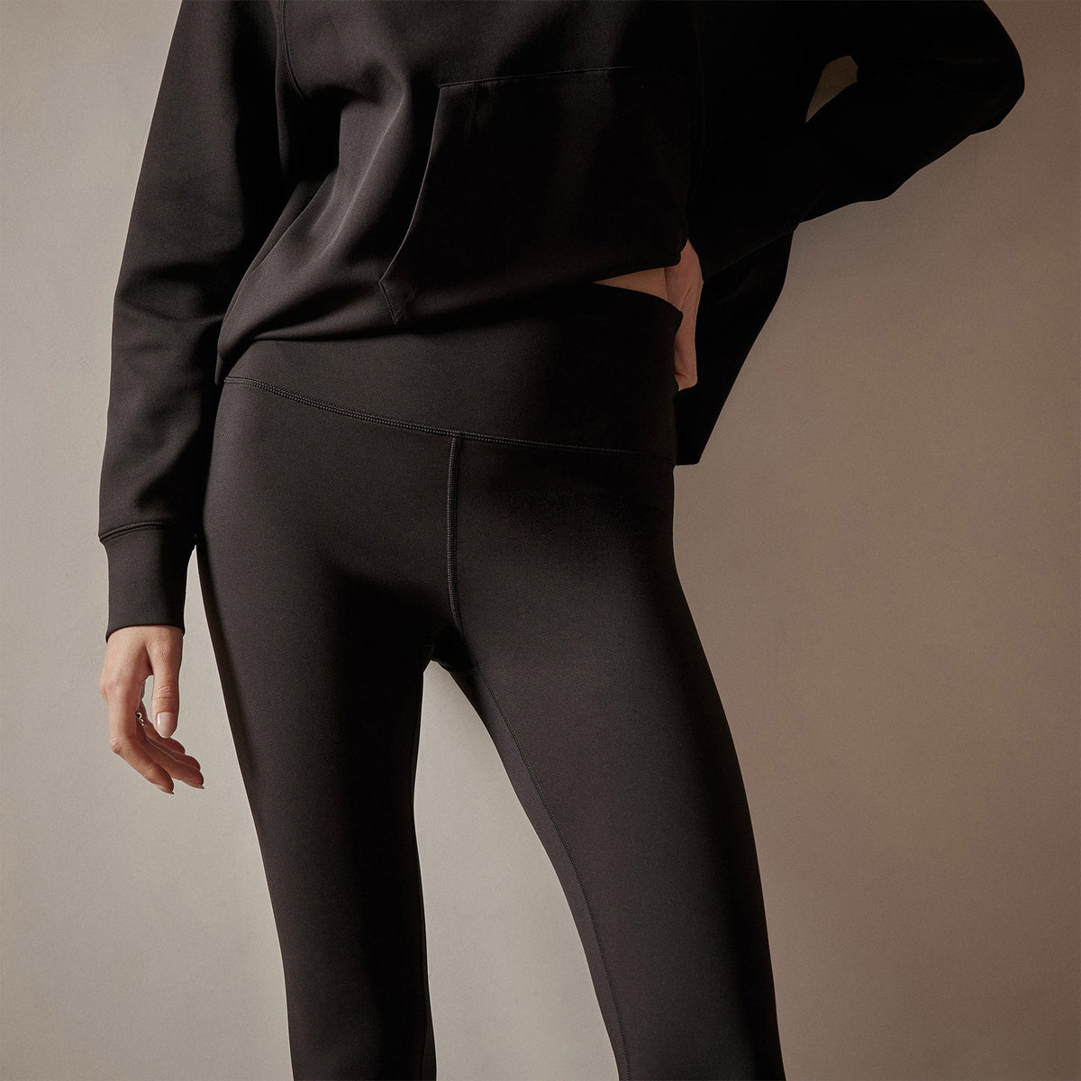 High Rise Leggings in Black | James Perse Los Angeles