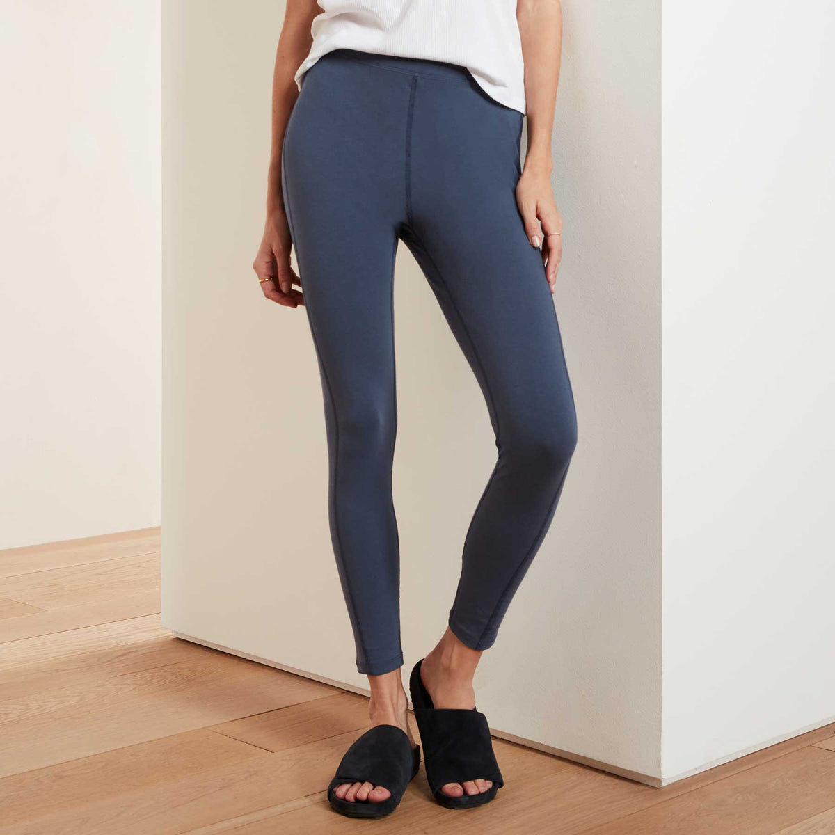 Seamed Lounge Legging - Adriatic | James Perse Los Angeles