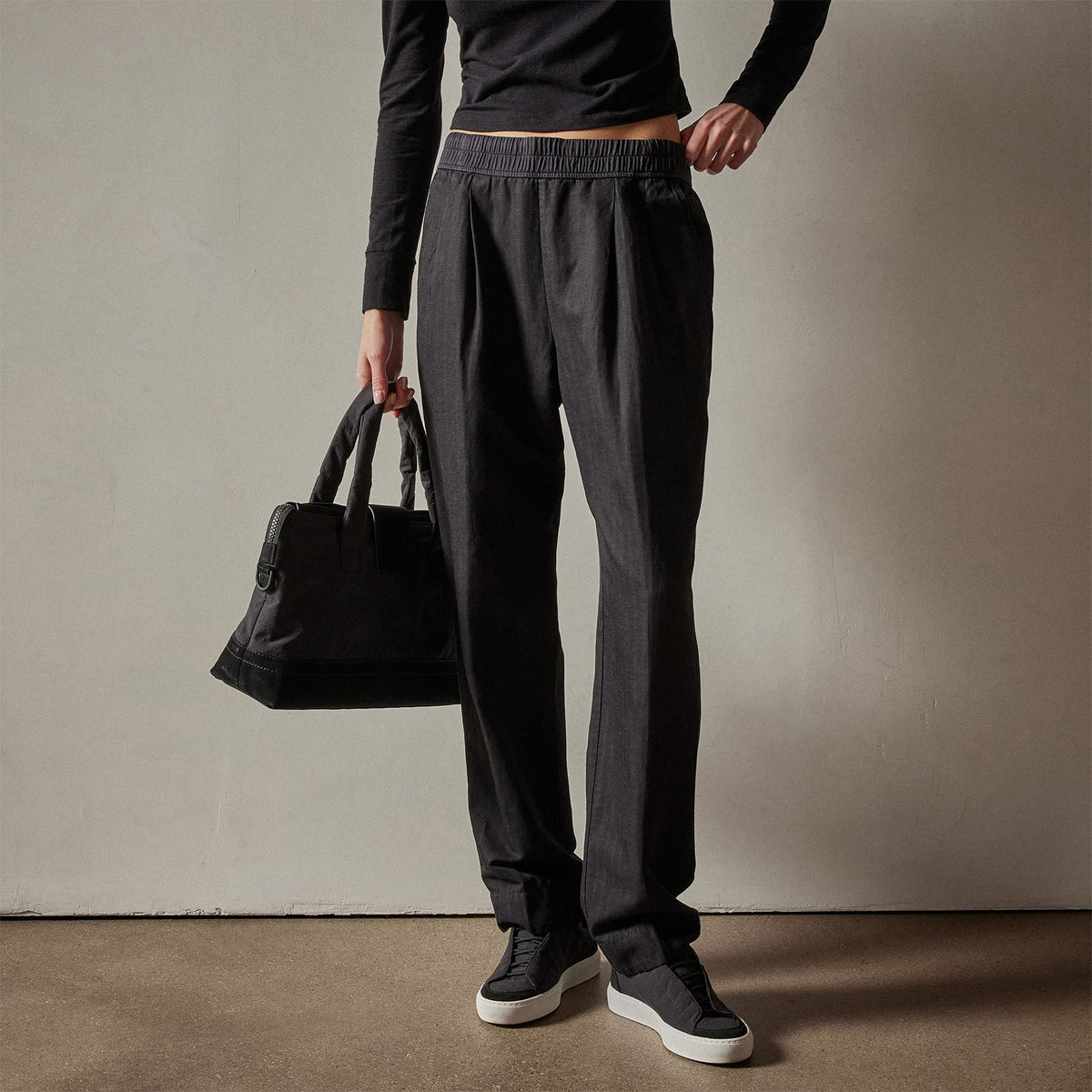 Double Pleat Trouser in Black | James Perse Los Angeles