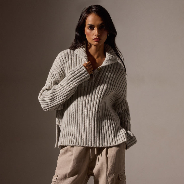 Organic Cotton Funnel Neck in Salt | James Perse Los Angeles