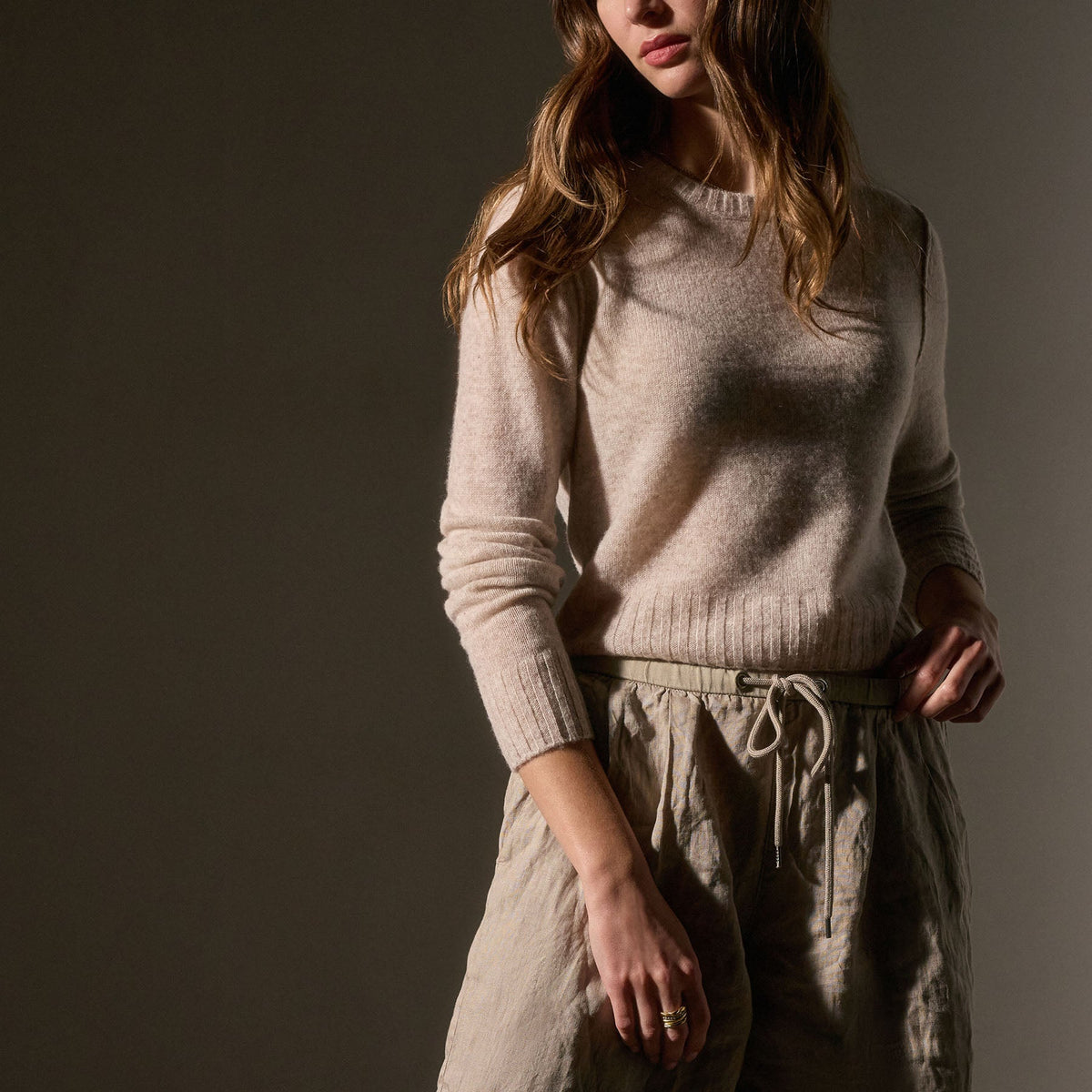 Soft Featherweight Cashmere Cropped Sweater in Light Beige | James Perse Los Angeles