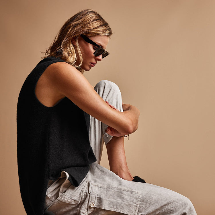 Organic Slub Cotton Cargo Pant in Salt Pigment | James Perse Los Angeles