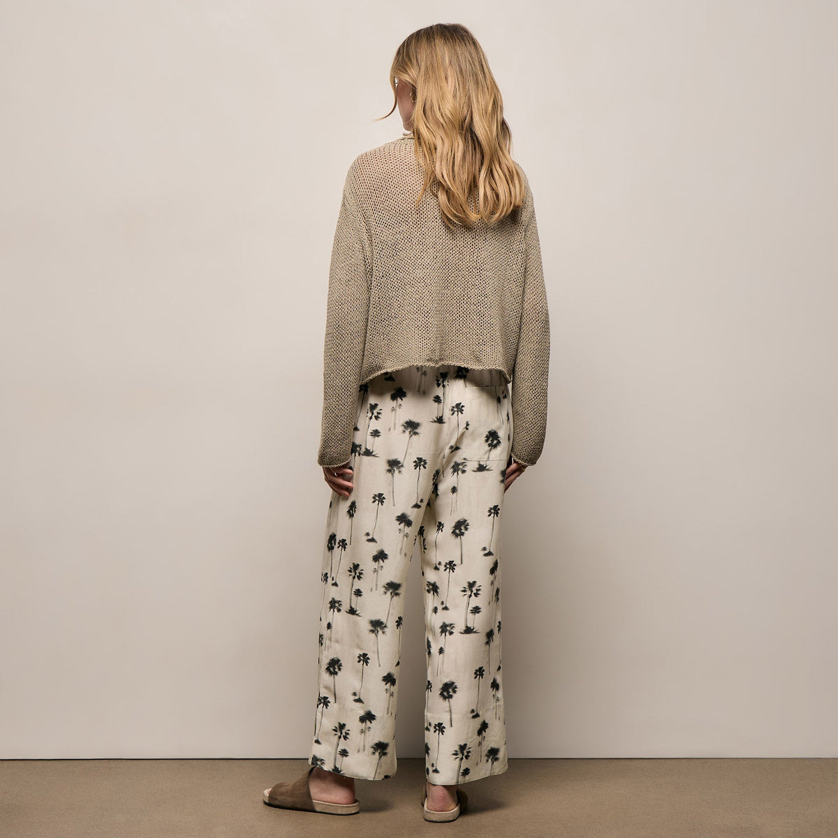 Printed Washed Silk Wide Cuff Pant in Allover Palm Print | James Perse Los Angeles