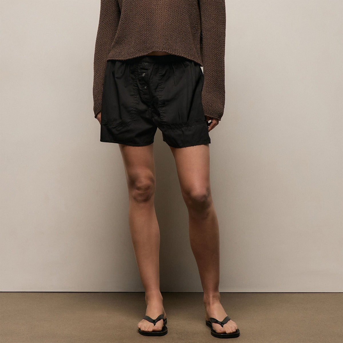Stretch Poplin Boxer Short in Black | James Perse Los Angeles