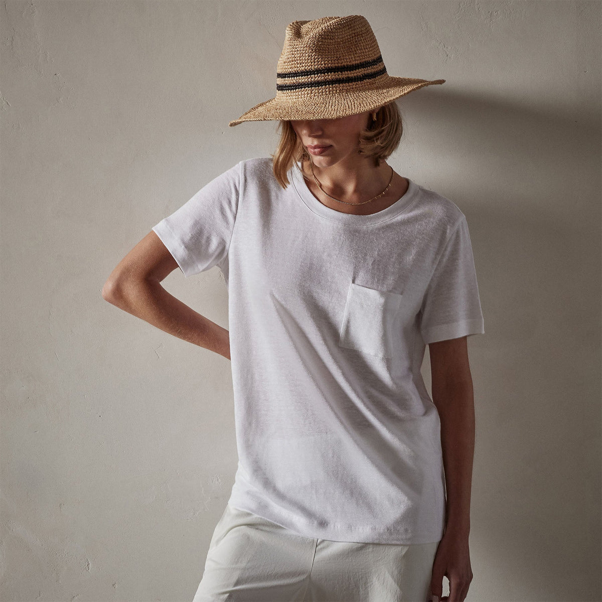 Linen Jersey Pocket Tee in White | James Perse Los Angeles