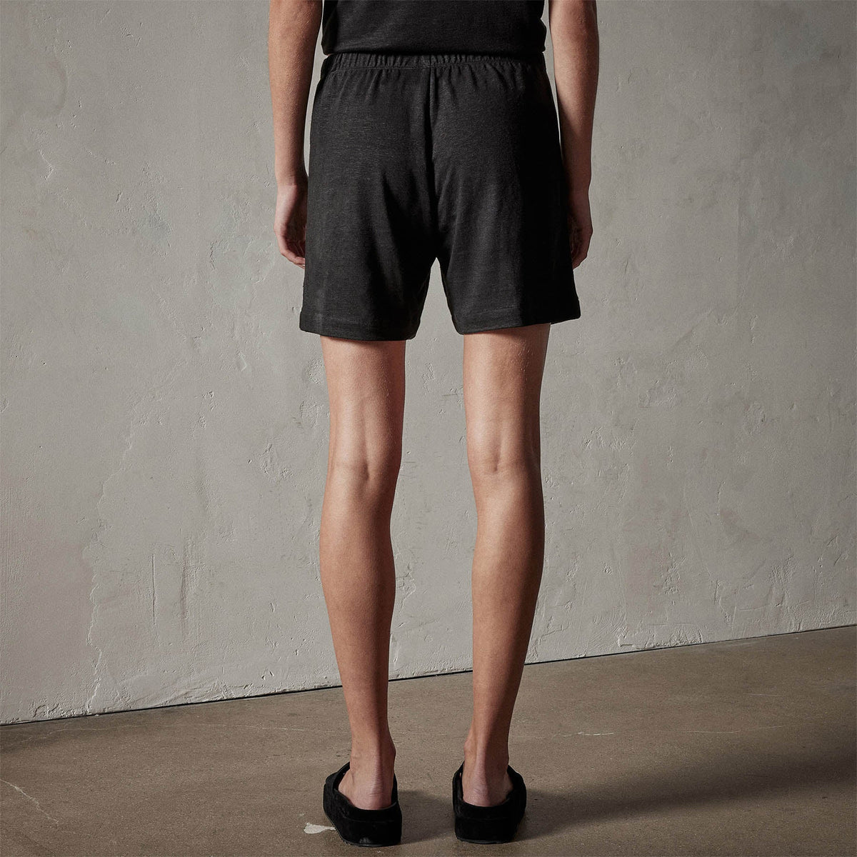 Linen Jersey Short in Black | James Perse Los Angeles