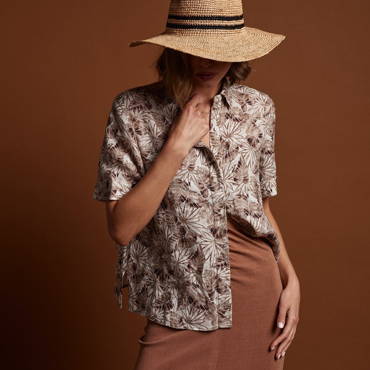 Palm Printed Linen Shirt in Nutmeg | James Perse Los Angeles