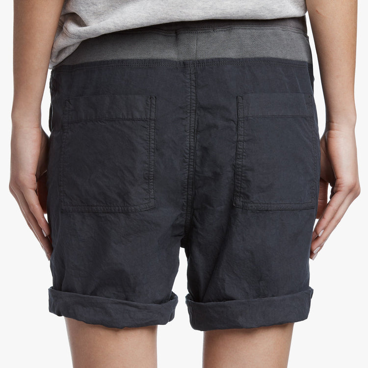 Mixed Media Poplin Short - Carbon | James Perse Los Angeles