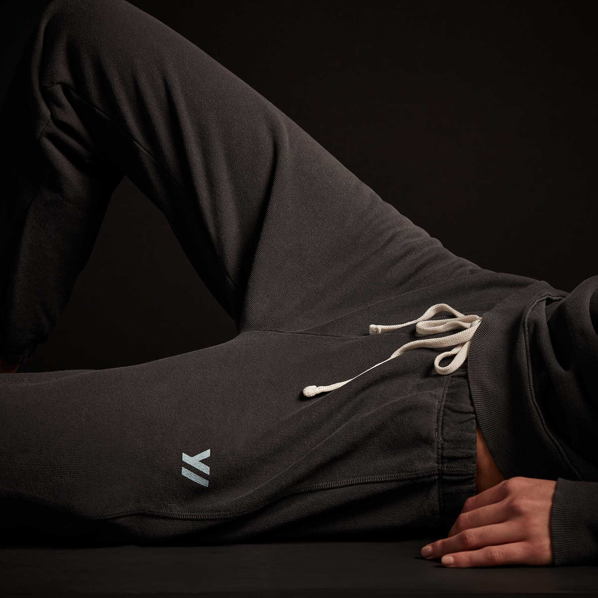 Y/OSEMITE Classic French Terry Sweatpant - Carbon Pigment/Calistoga | James Perse Los Angeles