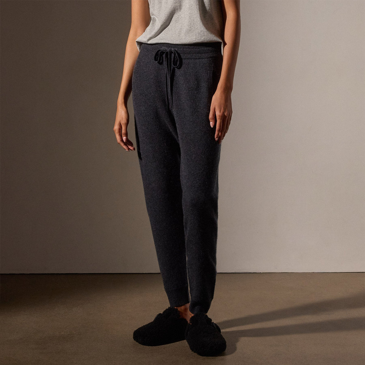 Recycled Cashmere Trucker Pant with Pocketsin Coal | James Perse Los Angeles