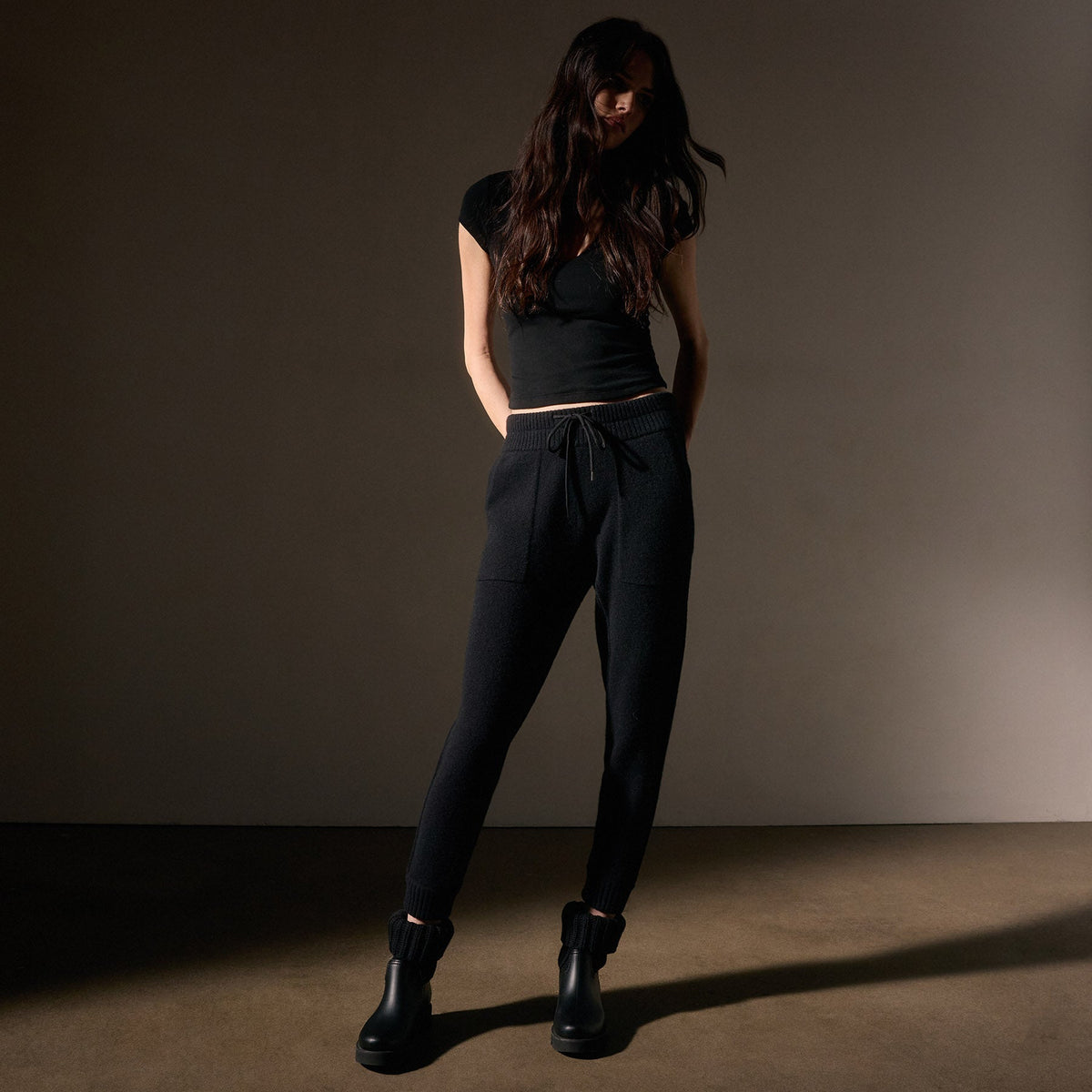 Recycled Cashmere Casual Pant  in Black | James Perse Los Angeles