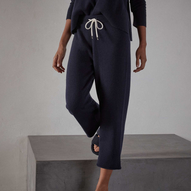 Recycled Cashmere Cropped Pant in Navy Blue | James Perse Los Angeles