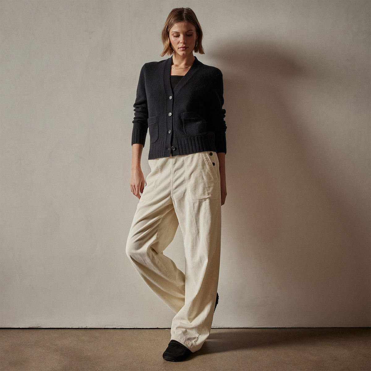 Shrunken Recycled Cashmere Cardigan in Black | James Perse Los Angeles