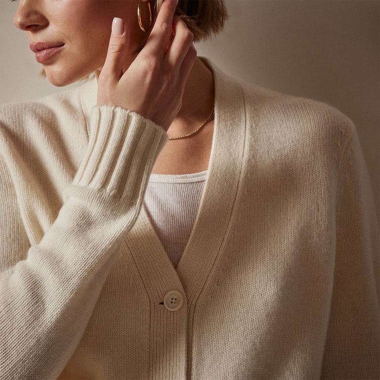 Shrunken Recycled Cashmere Cardigan in Ivory | James Perse Los Angeles