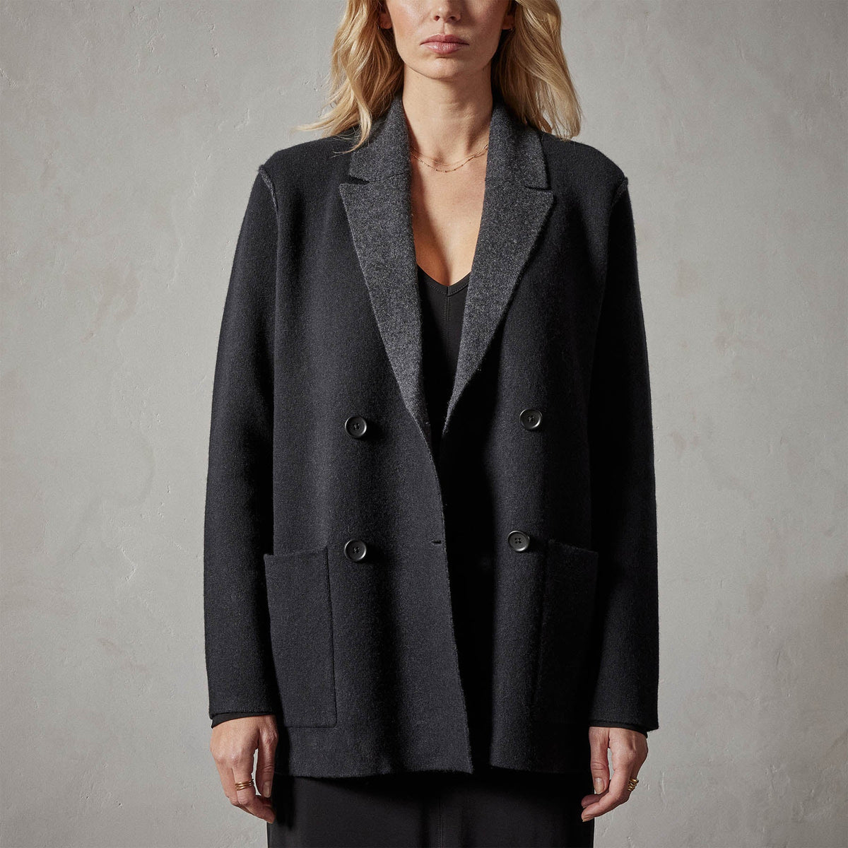 Cashmere Double Bed Blazer in Black/Anthracite | James Perse Los Angeles 