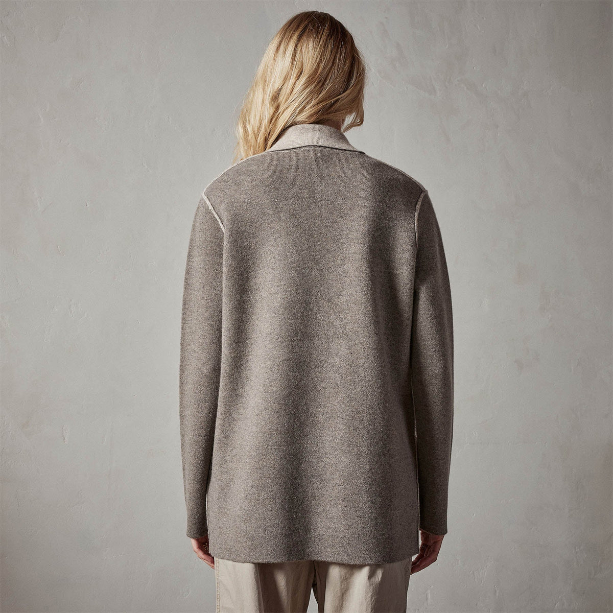 Cashmere Double Bed Blazer in Cement/Stone | James Perse Los Angeles 