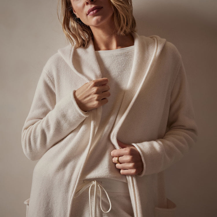 Recycled Cashmere Hooded Robe in Ivory | James Perse Los Angeles