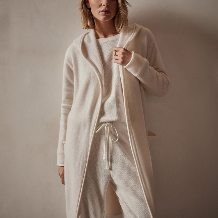 Recycled Cashmere Hooded Robe in Ivory | James Perse Los Angeles